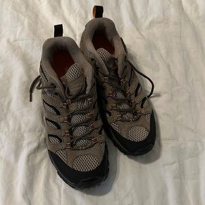 Men’s Moab Merrell Hiking Boots